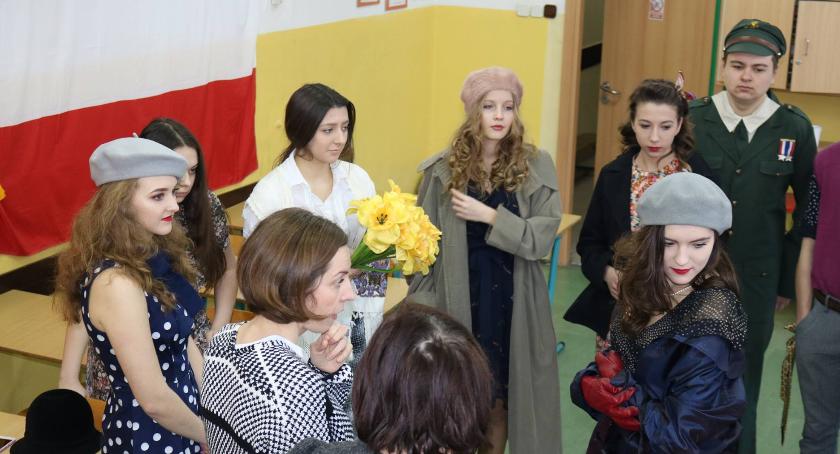 W garsonce babci na Ochocką Paradę Niepodległości