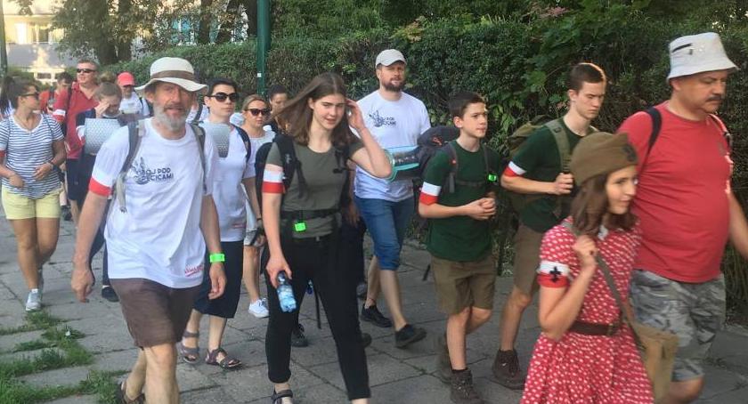 II rajd pieszy do Pęcic