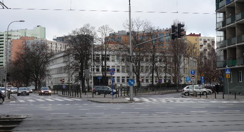 Zakaz dowożenia dzieci do szkoły?