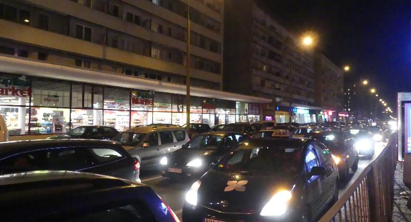 Rozpoczynamy akcję zbierania podpisów przeciw zwężeniu Grójeckiej