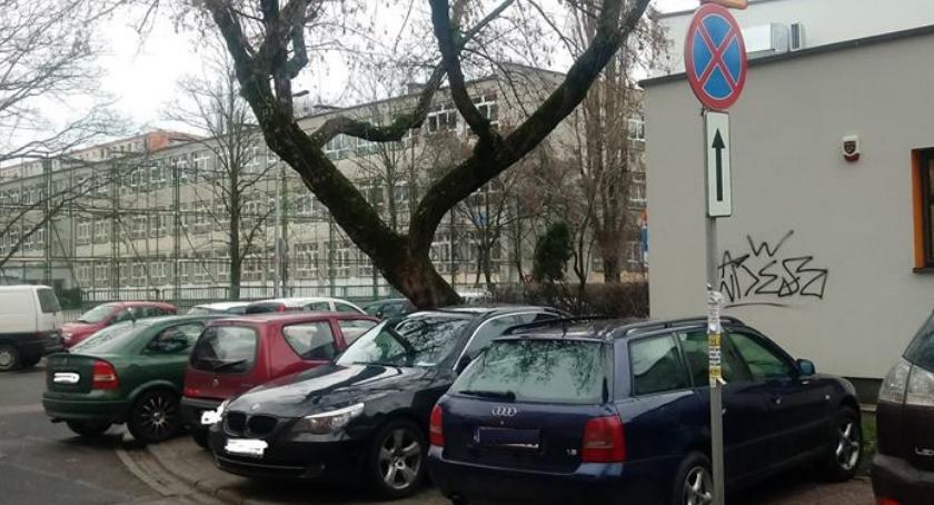 Siemieńskiego – mieszkańcy biorą sprawy w swoje ręce