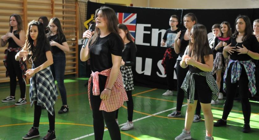  ,, English musical