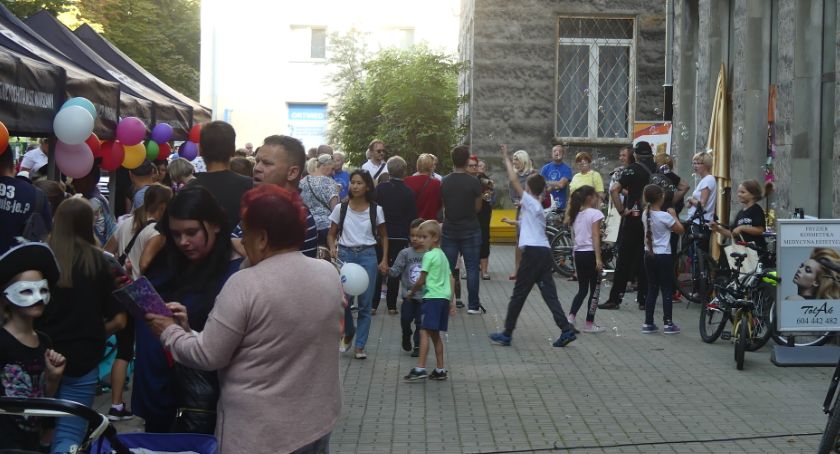 Działo się na placu Baśniowym