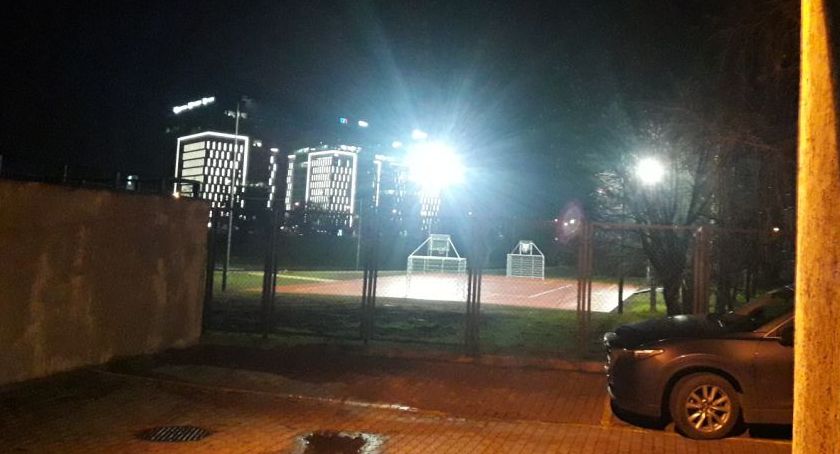 Park Zachodni – boisko ma nie świecić w nocy!
