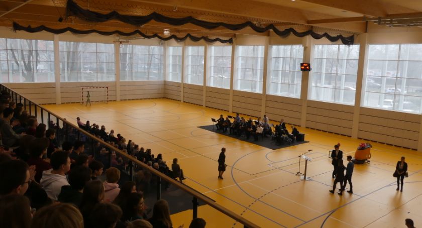 Liceum Słowackiego – piękna i funkcjonalna hala sportowa już działa
