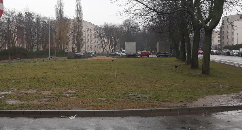 Parking na Dickensa – koniecznie musi się nie dać