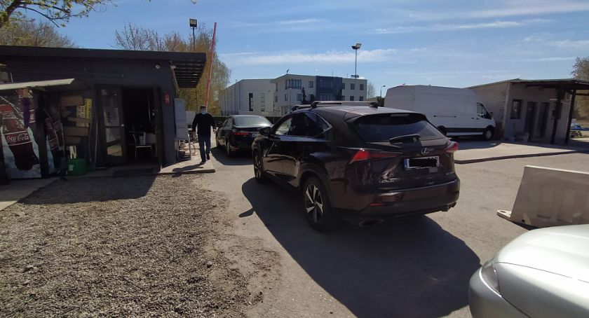 Maseczki jak w McDonalds
