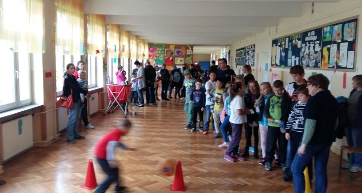Festyn w szkole na Malowniczej 