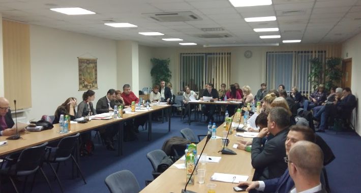 Oświatowa żonglerka we Włochach