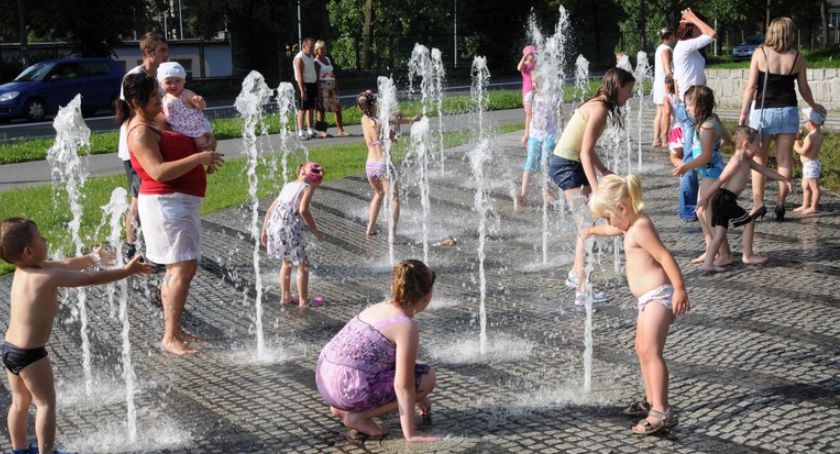 Park Wielkopolski – fontanna na wiosnę