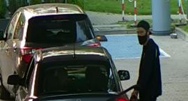 Policja poszukuje amatora darmowego tankowania