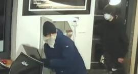 Policja poszukuje włamywaczy