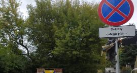 Absurdy SPPN przy ul. Grzeszczyka