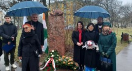 Uroczystość pod pomnikiem Dobrego Maharadży