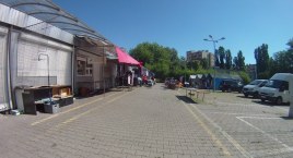 Błędne koło na bazarku na Majewskiego. 