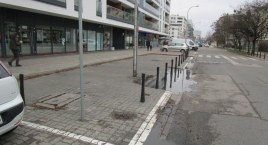 Kolejne miejsce parkingowe zasłupkowane 