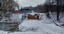 Odkopano starą cegielnię w trakcie remontu mostku