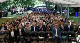 Pęcice - jeden z tysięcy szańców usypanych z ludzi przez ludzi