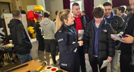 Policjanci na Targach Praktyk Zawodowych – szansa na bliższe poznanie służby w Policji
