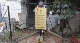 Pomnik z Włodarzewskiej ma się dobrze