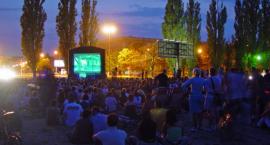 Kino pod chmurką na Polu Mokotowskim