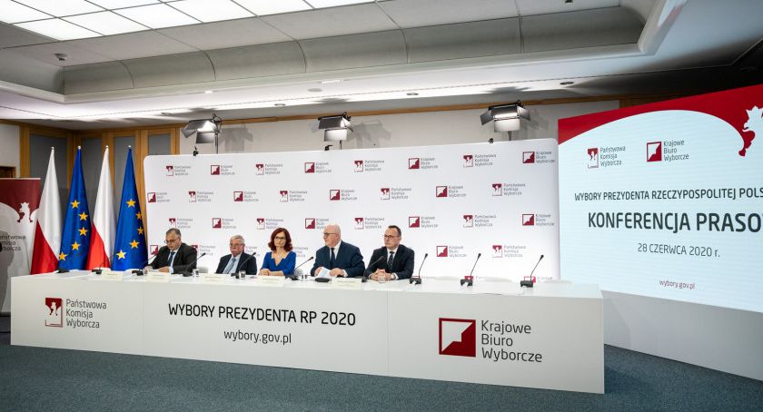 Tak wyglądały wybory na Mokotowie. Ile osób zagłosowało i na kogo?