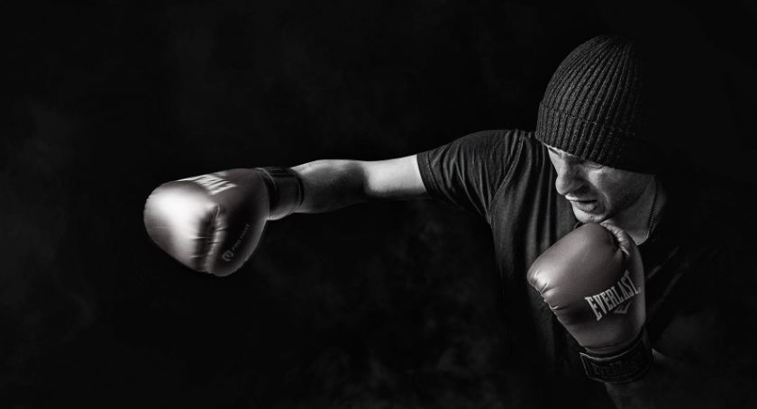 Polak zawalczy o pas UFC! Co słychać w świecie MMA?