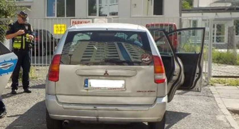 Poszukiwany zablokował wjazd do szkoły u zbiegu ul. Langego i Domaniewskiej 