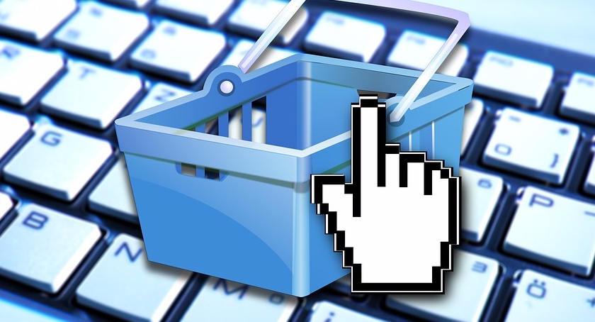 37-letni Sebastian K. zgarnął za fałszywy towar wystawiony na aukcji w Internecie 3000 zł
