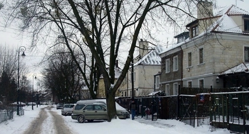 Groźny pył PM10 osadza się na Sadybie. Co wykryli badacze Warszawy Bez Smogu?