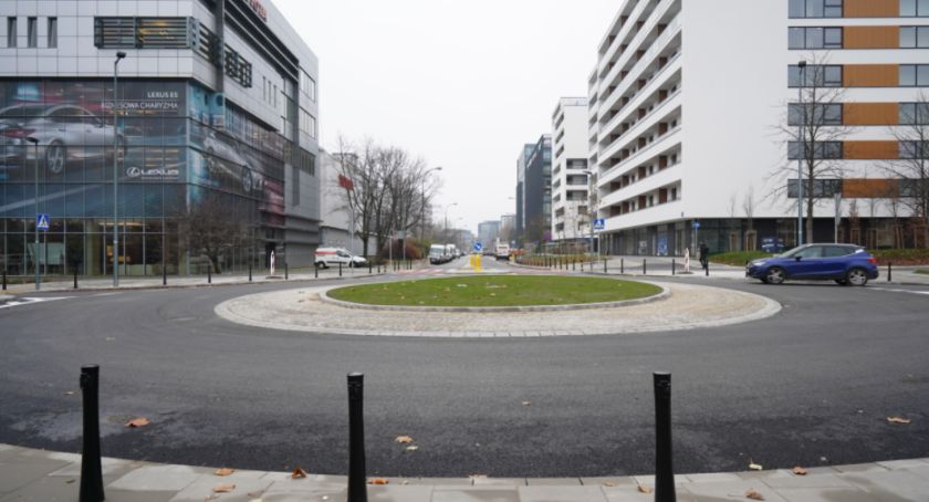 Zakończenie budowy ronda na Mokotowie. Wzrosło bezpieczeństwo dla uczestników ruchu drogowego i pieszego