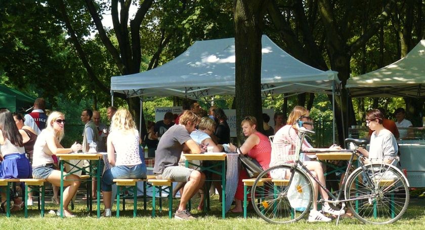 Chodźcie na targ śniadaniowy na Mokotowie