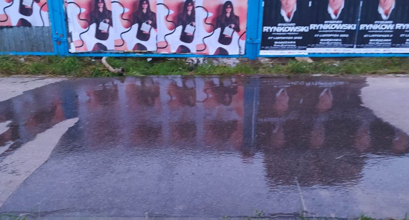 Mini-powódź na al. Polski Walczącej