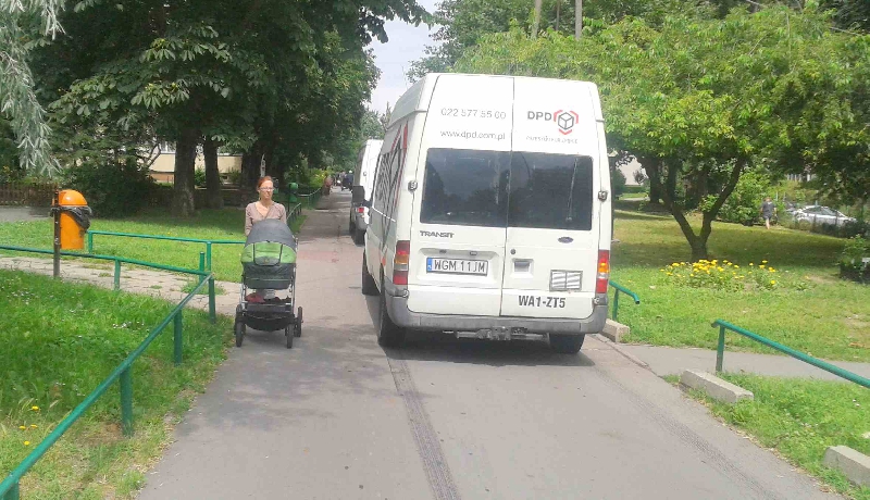 Odzyskać alejki dla pieszych
