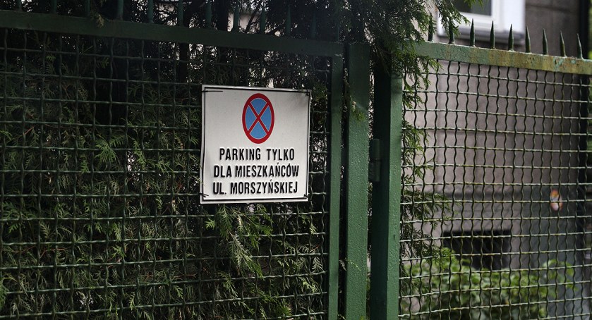 Ulica Morszyńska i zakaz parkowania