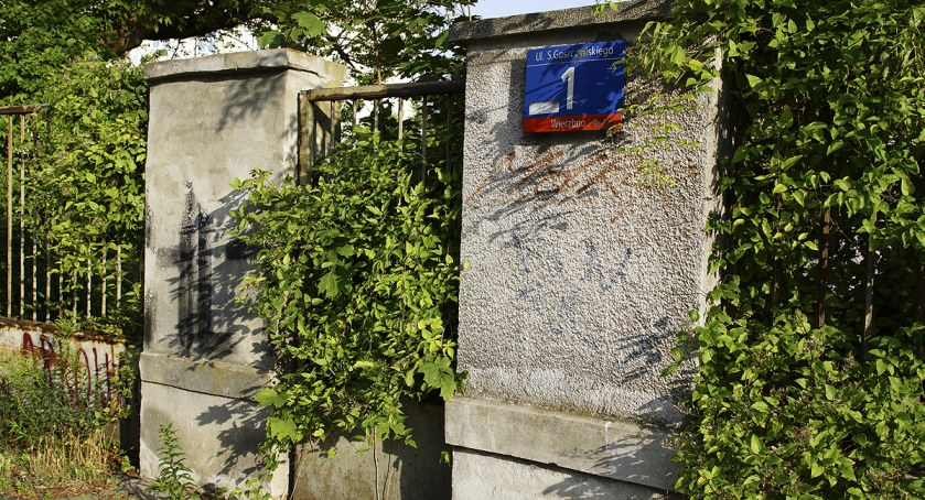 Tajemnicza działka przy ulicy Goszczyńskiego