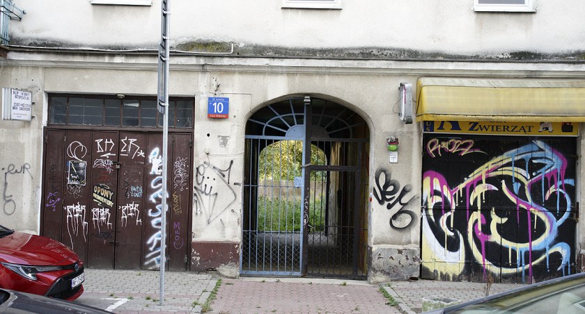Na ulicy Lewickiej czas się zatrzymał