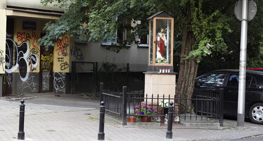 Kapliczka z ulicy Rejtana