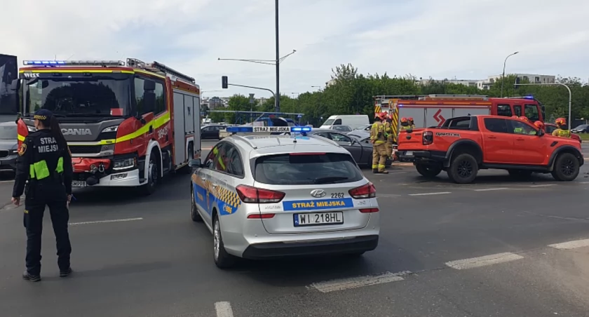 Wypadek na Służewcu. Jednym z aut jechały dzieci!