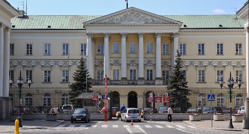 Siedział w stołecznym ratuszu i wykradał dane o nieruchomościach, głównie na Mokotowie