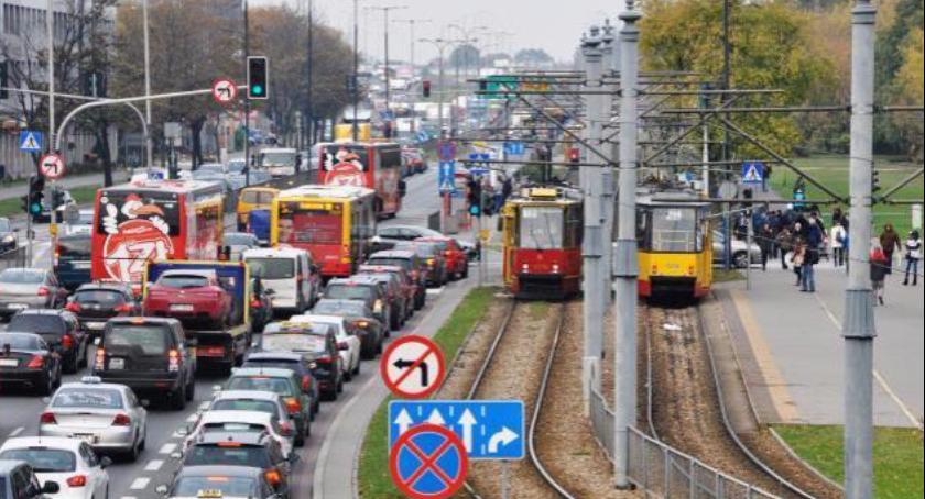 „Mordor Voice”, czyli „Głos Mordoru” dla pracowników korporacji pracujących na Służewcu