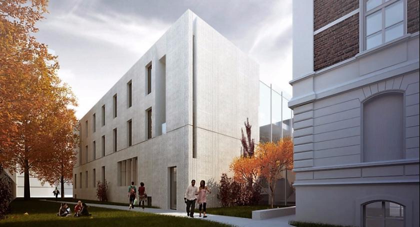 Neogotycki sierociniec przy ul. Rakowieckiej 21 przejdzie gruntowną modernizację i… zagra!