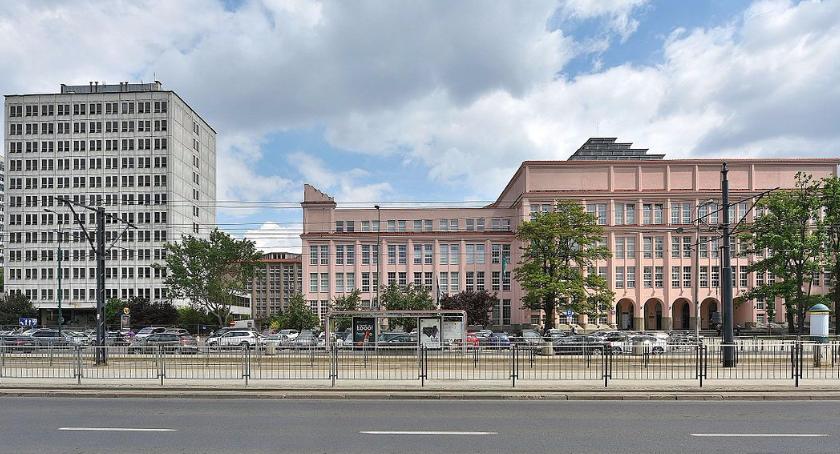Za 3 tysiące złotych łapówek w jednym z dziekanatów SGH posiedzi teraz ze 3 lata