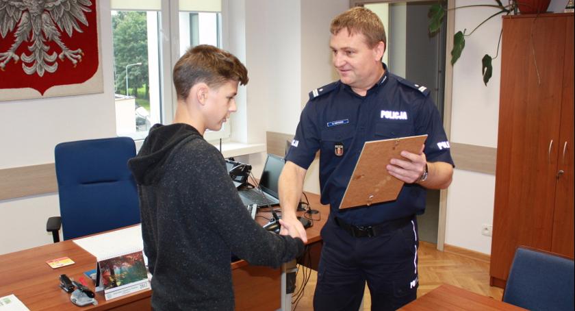 Staś Siekierka, 14-latek, który pomógł ująć włamywacza, nagrodzony przez policję