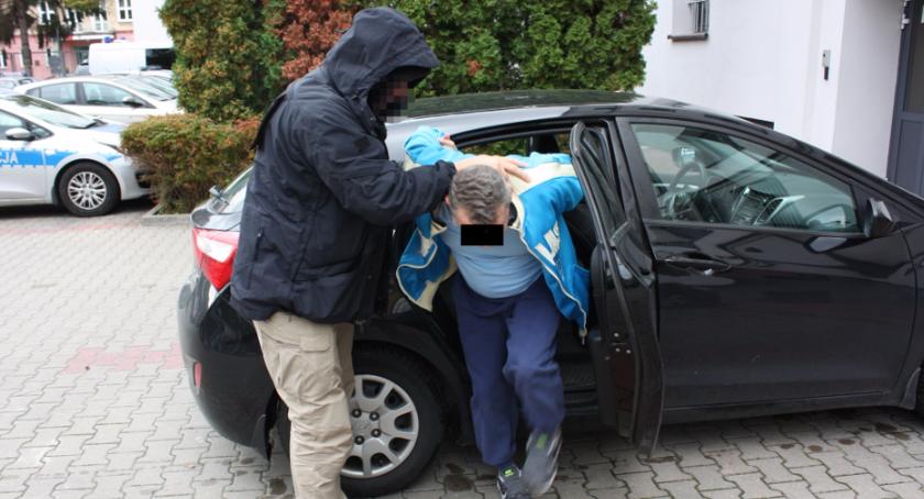 Napadli na salon gier z rewolwerem i gazem, zrabowali utarg i… już siedzą!
