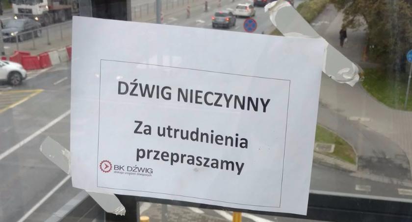 Zatrzymane w kadrze przed Domem Kultury Kadr: „Za utrudnienia przepraszamy”