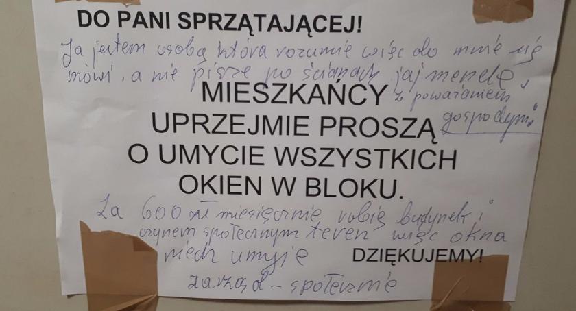Kto umyje wszystkie okna w jednym z bloków na Mokotowie? Zarząd – w czynie społecznym?