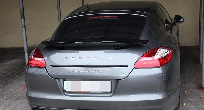 To nie było porsche panamera Dawida Kwiatkowskiego, lecz podobny model w leasingu!