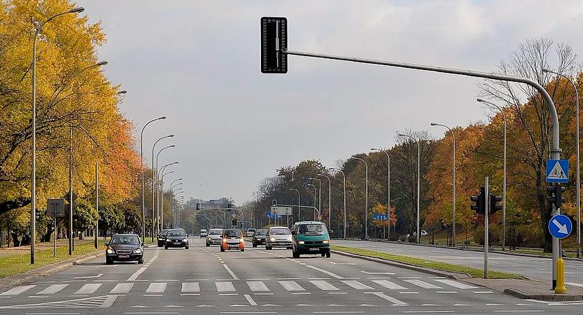 Autostrada Noworacławicka, czyli trójpasmówka śmierci, zachęca do nadmiernie szybkiej jazdy