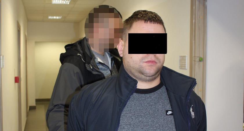 Marihuana w lodówce, mefedron na stole, a 30-letni Jan M. w areszcie...